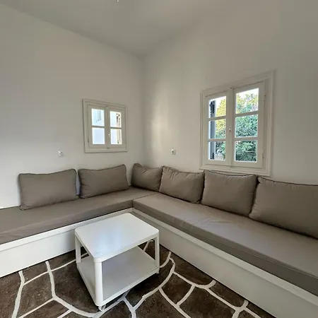 Islanderhouse77 Naousa (Paros)